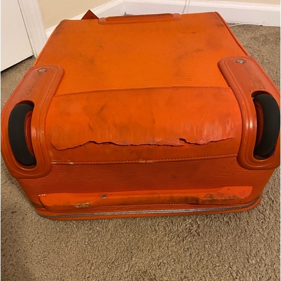 Authentic Louis Vuitton carryon luggage - Picture 8 of 8